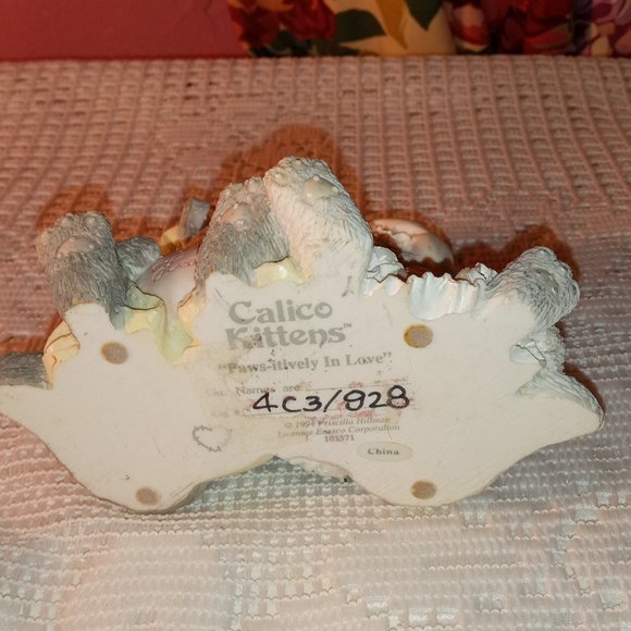 BEAUTIFUL VINTAGE CALICO KITTENS 'PAWS-ITIVITY IN LOVE" CERAMIC LOVE DECOR - Picture 8 of 8